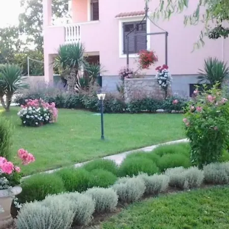 In Zaton * Zaton (Zadar)